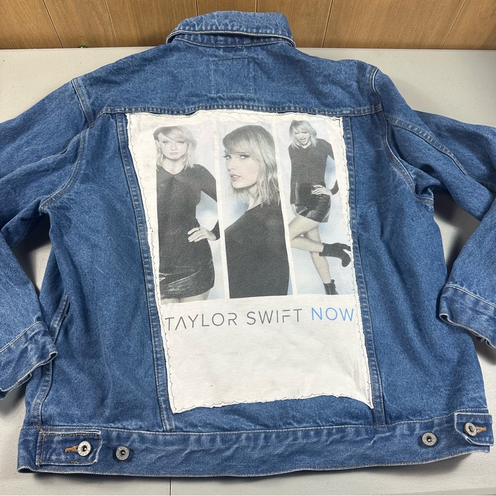 Taylor Swift Jean Jacket Size Large Men’s Unisex Button Front Cotton